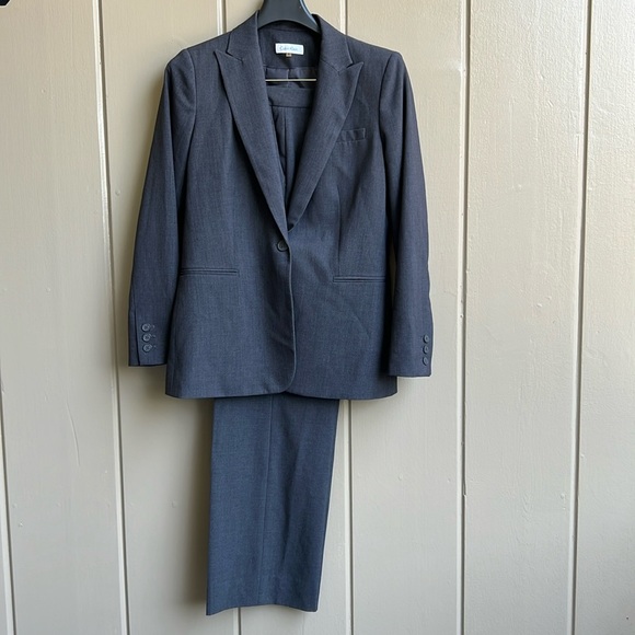 Calvin Klein Gray Blazer and Pants 2-Piece Suit_Size 6 - Picture 1 of 12